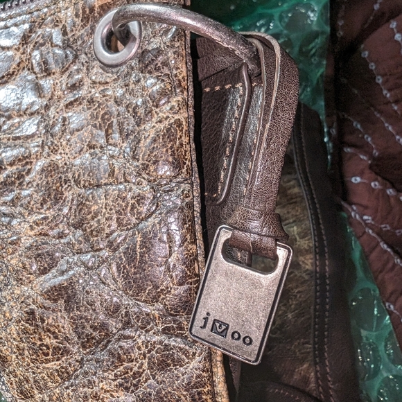 John Varvatos Collection Croc Embossed Leather Flat Messenger/ Crossbody… - Picture 10 of 15